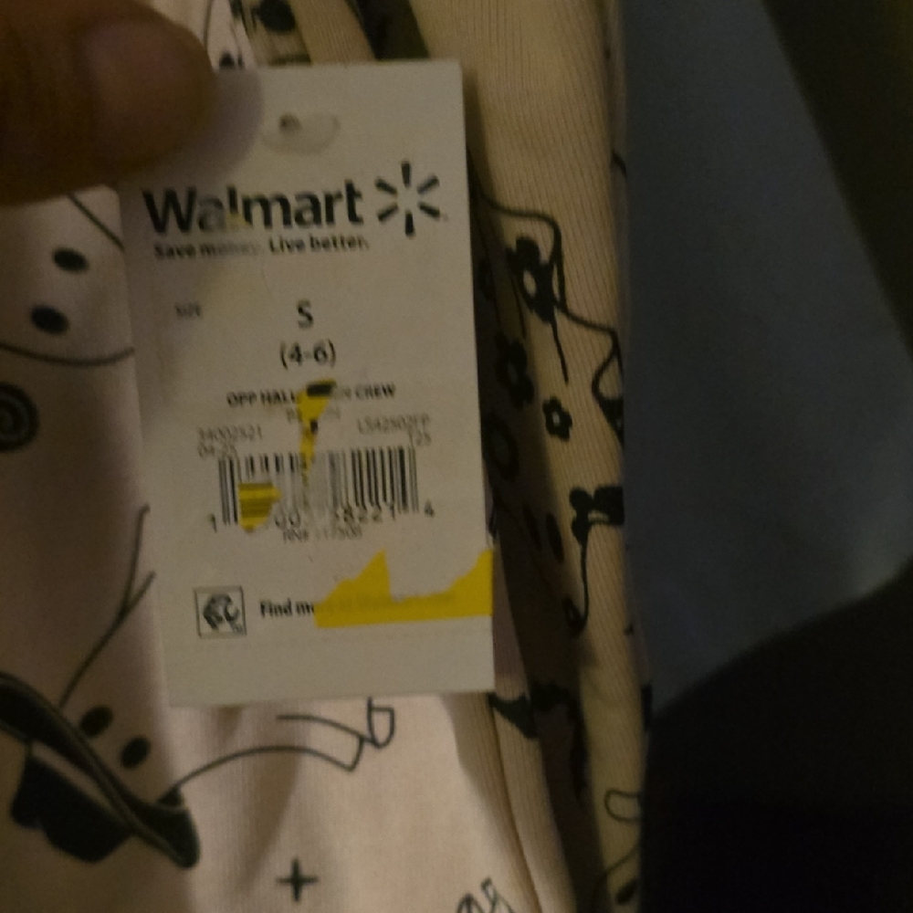 Wound Up Cream Sweater with Black Pattern - Picture 3 of 3